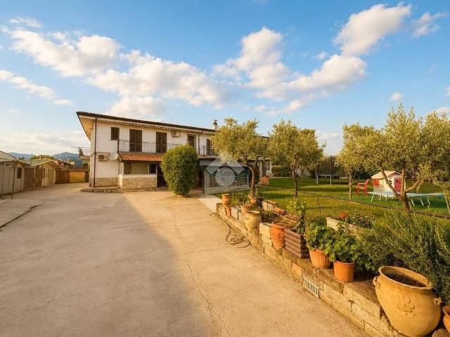 Villa Indipendente in vendita a Salto di Fondi, Salto Di Fondi