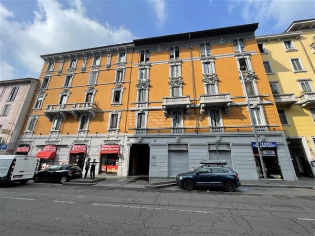 Casa in vendita a Municipio 9, Milano