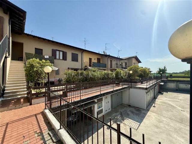 Casa in vendita a Montichiari, Lombardia