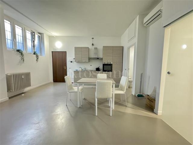 Casa in vendita a Municipio 5, Milano