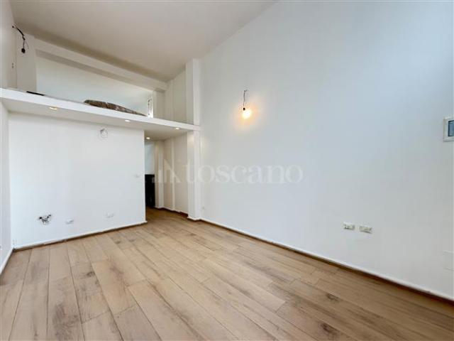 Casa in vendita a Municipio 7, Milano