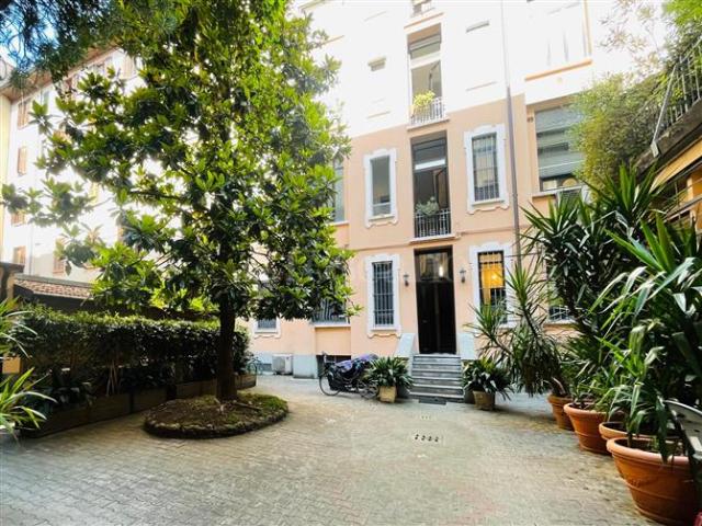 Casa in vendita a Municipio 9, Milano