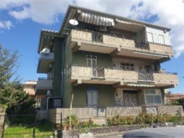 Casa in vendita a Aci Castello, Sicilia