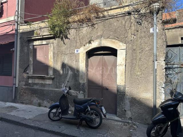 Casa in vendita a Centro storico, Catania