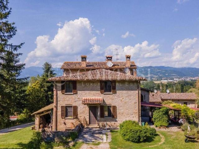 Villa Indipendente in vendita a San Leo Bastia, Umbria