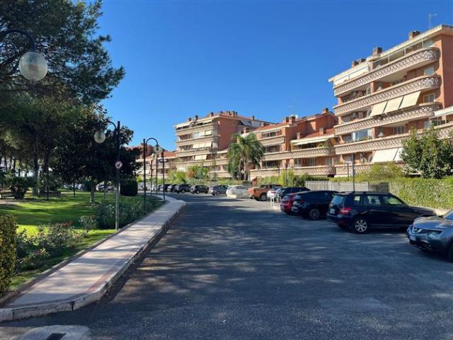 Casa in vendita a Fonte Ostiense, Roma