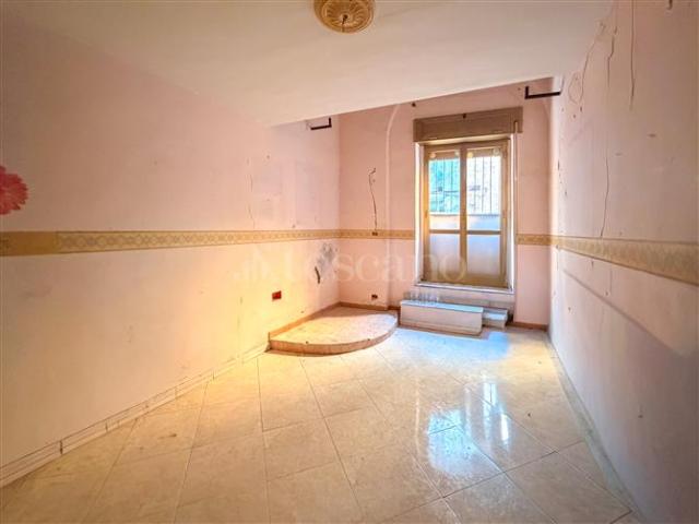 Casa in vendita a Chiaia, Napoli