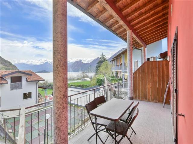 Casa in vendita a Argegno, Lombardia