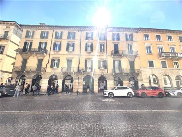 Casa in affitto a Centro storico, Brenzone