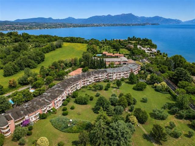 Casa in vendita a Desenzano Del Garda, Lombardia
