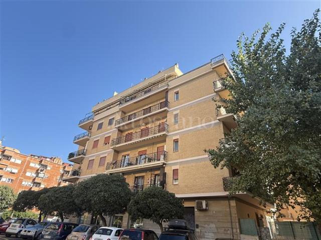 Casa in vendita a Lido di Ostia, Roma