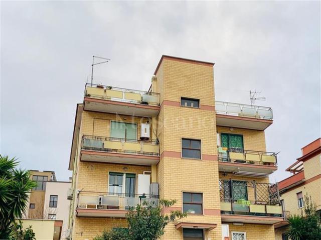Casa in vendita a Spinaceto, Roma Capitale