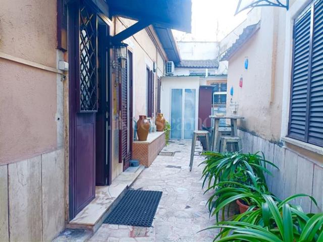 Casa in vendita a Municipio Roma IX, Roma Capitale