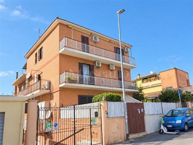 Casa in vendita a Municipio Roma XIII, Roma Capitale