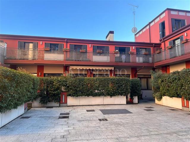 Casa in vendita a Municipio 6, Milano