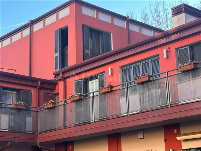 Casa in vendita a Municipio 6, Milano