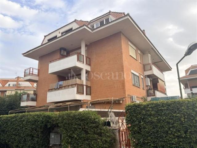Casa in vendita a Centro Regina, Ardea