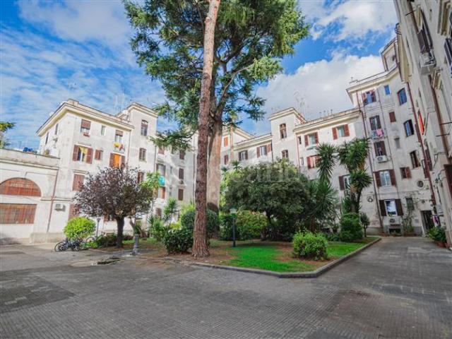 Casa in vendita a Municipio Roma I, Roma Capitale