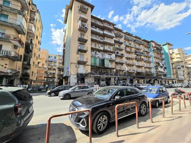 Casa in vendita a Municipalità 10, Campania