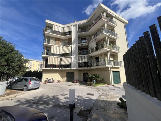 Casa in vendita a Grottasanta, Siracusa