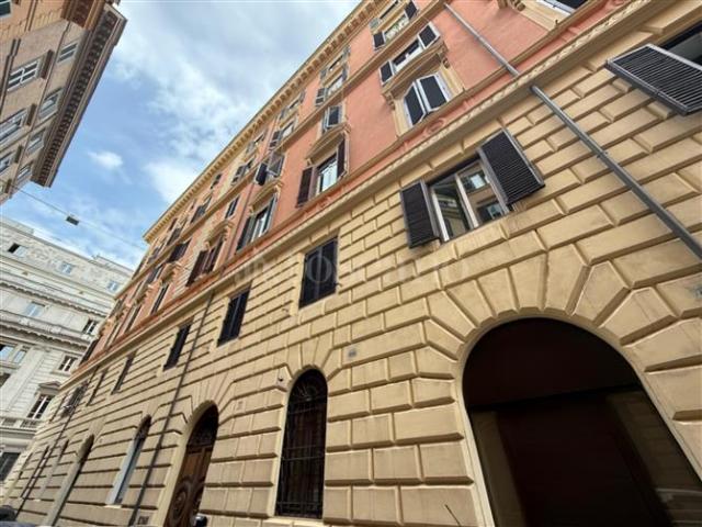 Casa in vendita a Municipio Roma I, Roma Capitale