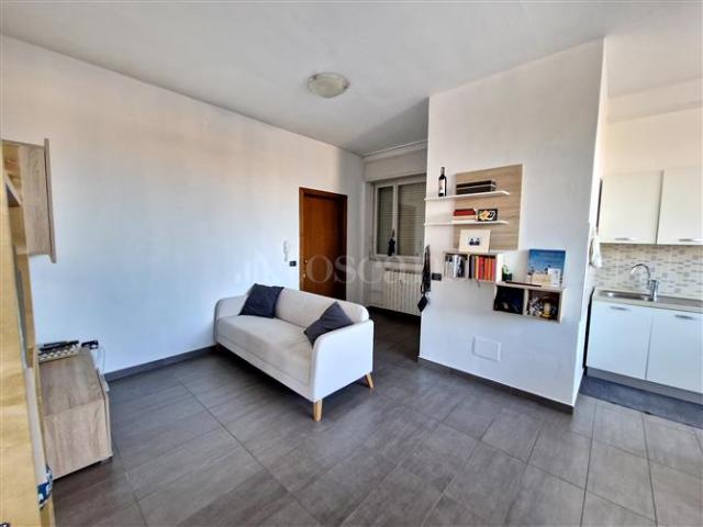 Casa in vendita a Como, Lombardia