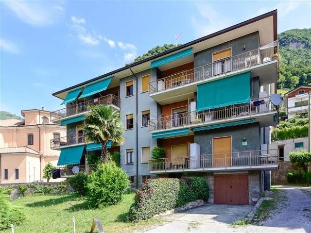 Casa in vendita a Caslino D'erba, Lombardia