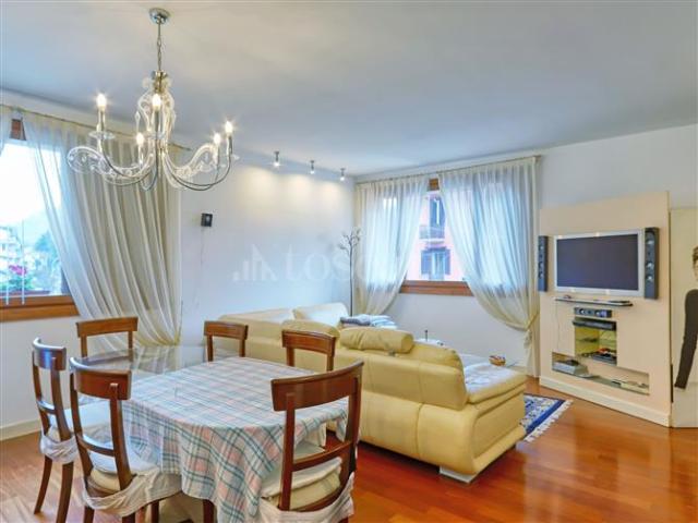 Casa in vendita a Comunità Montana del Piambello, Porto Ceresio