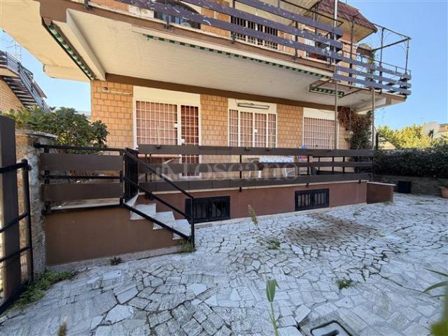 Casa in vendita a Tor San Lorenzo Lido, Ardea