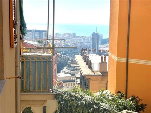 Casa in vendita a Castelletto, Genova