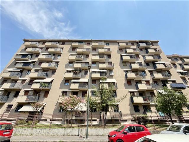 Casa in vendita a Municipio 6, Milano