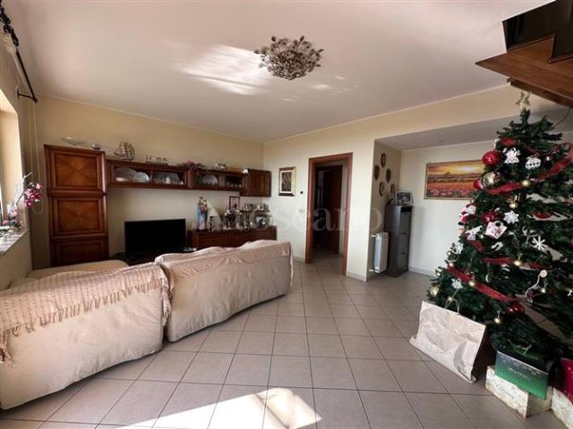Casa in vendita a Ficarazzi, Aci Castello