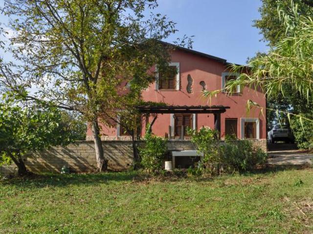 Terreno in vendita a Paliano, Lazio
