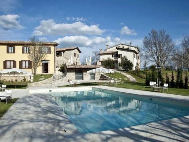 Rustico in vendita a Costacciaro, Umbria