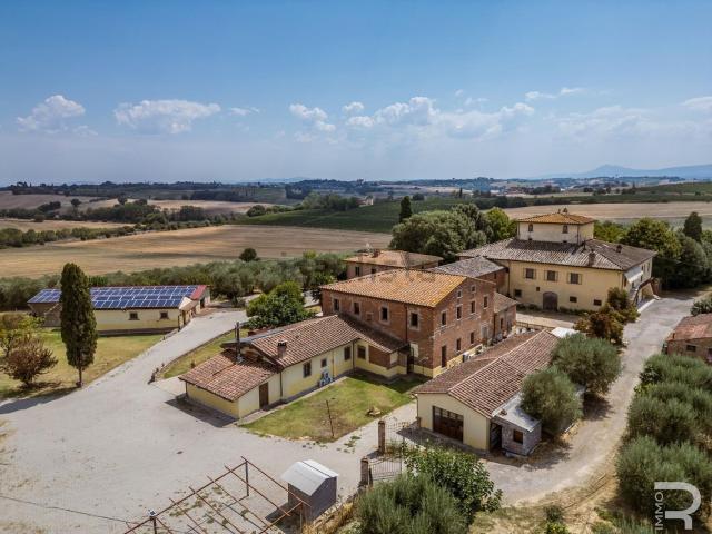 Rustico in vendita a Farneta, Cortona