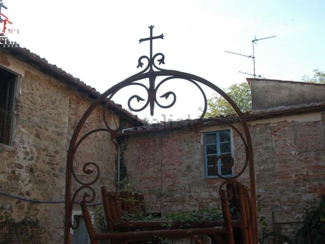 Rustico in vendita a Figline e Incisa Valdarno, Figline Valdarno