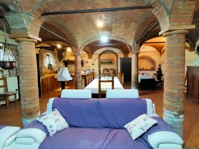 Rustico in vendita a Bassa Reggiana, Re