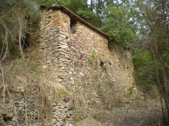 Rustico in vendita a Cesio, Liguria