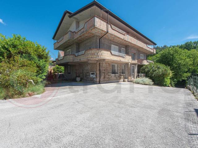 Rustico in vendita a Fontana Liri Superiore, Lazio