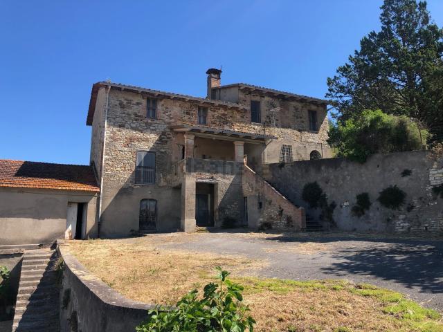 Rustico in vendita a Corciano, Umbria