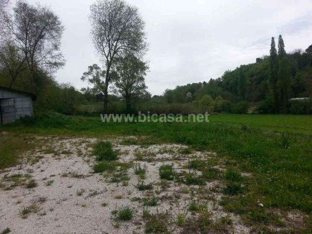 Rustico in vendita a Ledimar, Marche