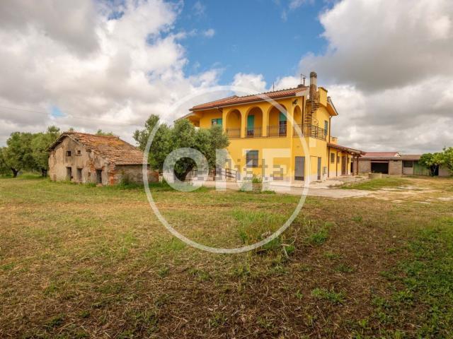 Rustico in vendita a Madonnina, Roma Capitale