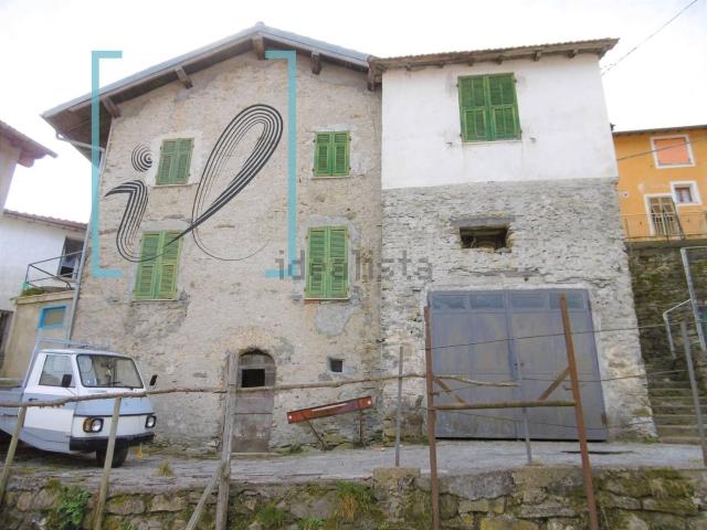Rustico in vendita a Montegrosso Pian Latte, Liguria