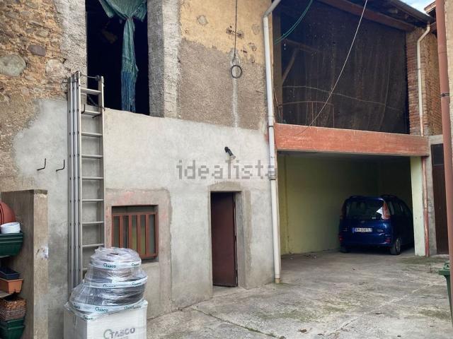 Rustico in vendita a Cirimido, Lombardia
