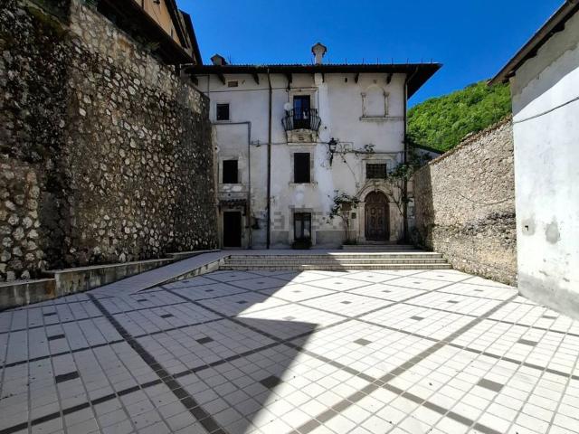 Rustico in vendita a Rocca Pia, Abruzzo