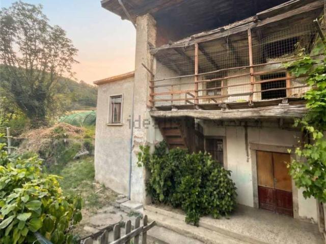 Rustico in vendita a Foresto Sparso, Lombardia