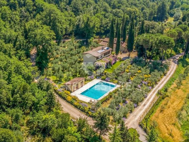 Rustico in vendita a Corciano, Umbria