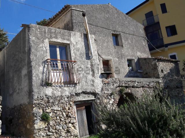 Rustico in vendita a Santa Lucia, Calabria