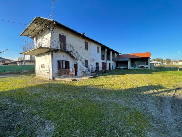 Rustico in vendita a Piemonte, Vercelli