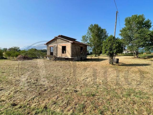 Rustico in vendita a Pontecorvo, Lazio
